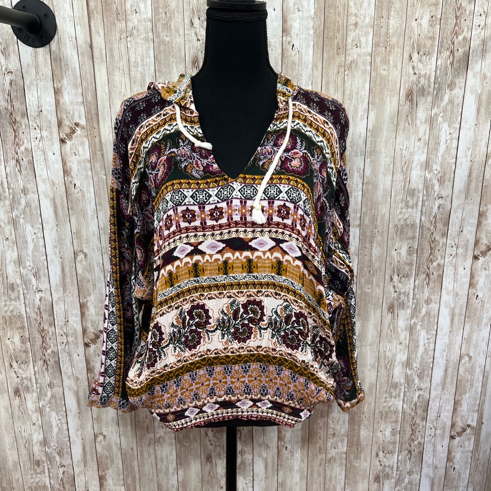 Mystree‎ Graphic Lightweight Pullover